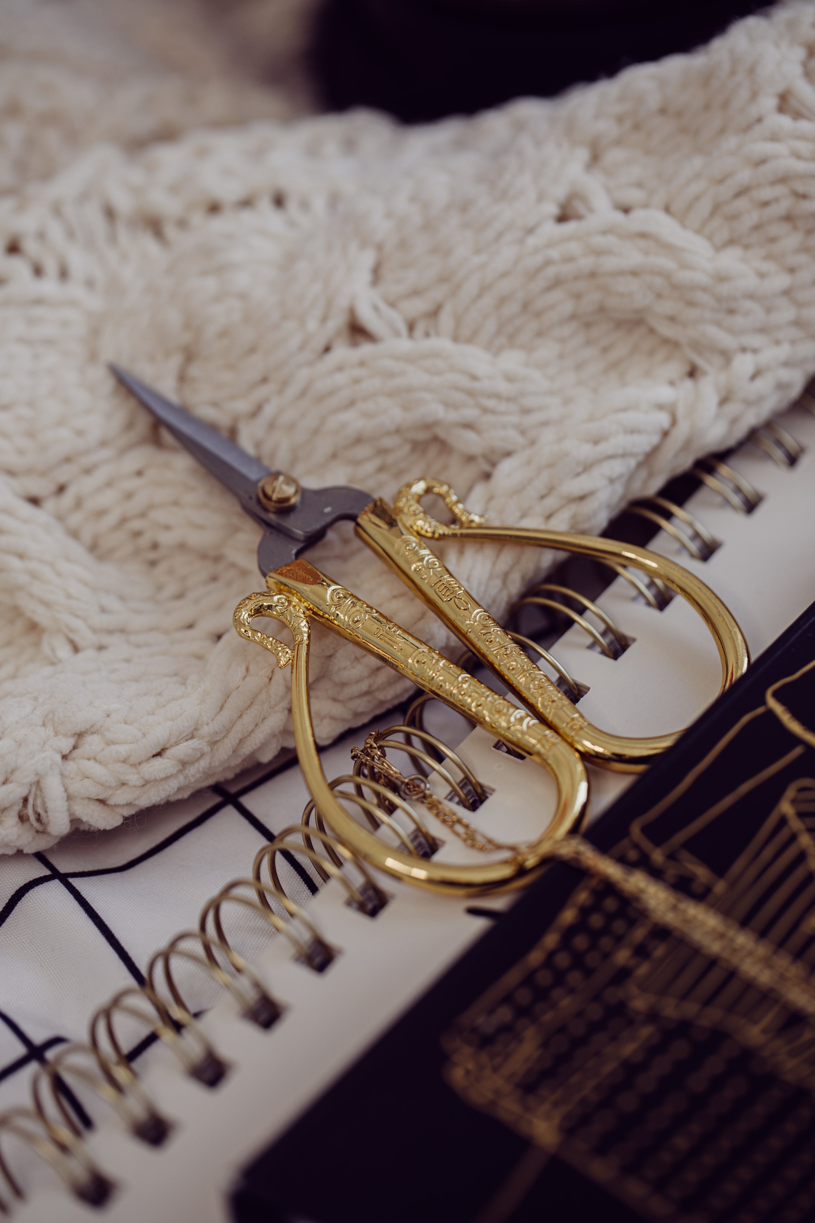 3. L'Éthique Locale : "L'Empreinte de l'Atelier"